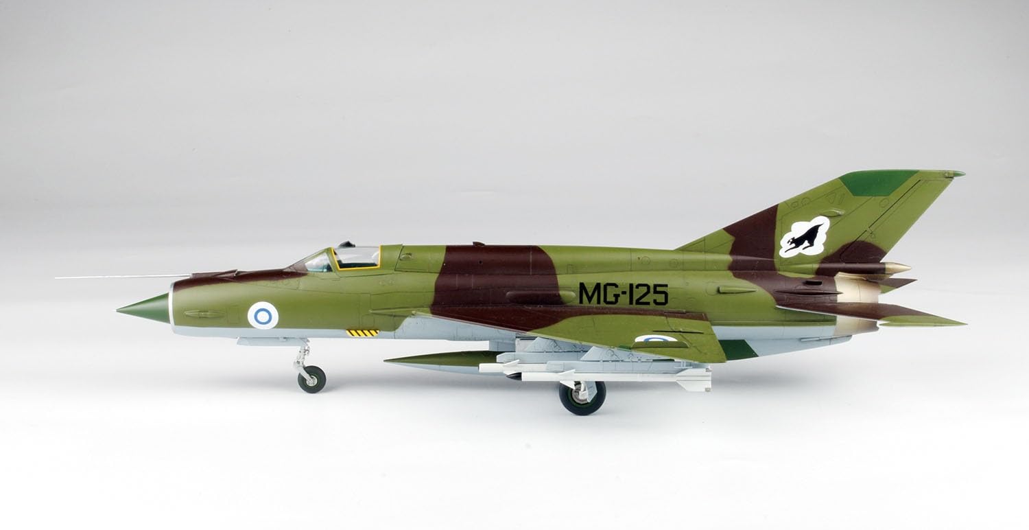 Amazon | プラッツ 1/48 フィンランド MiG-21 bis フィッシュベッド L